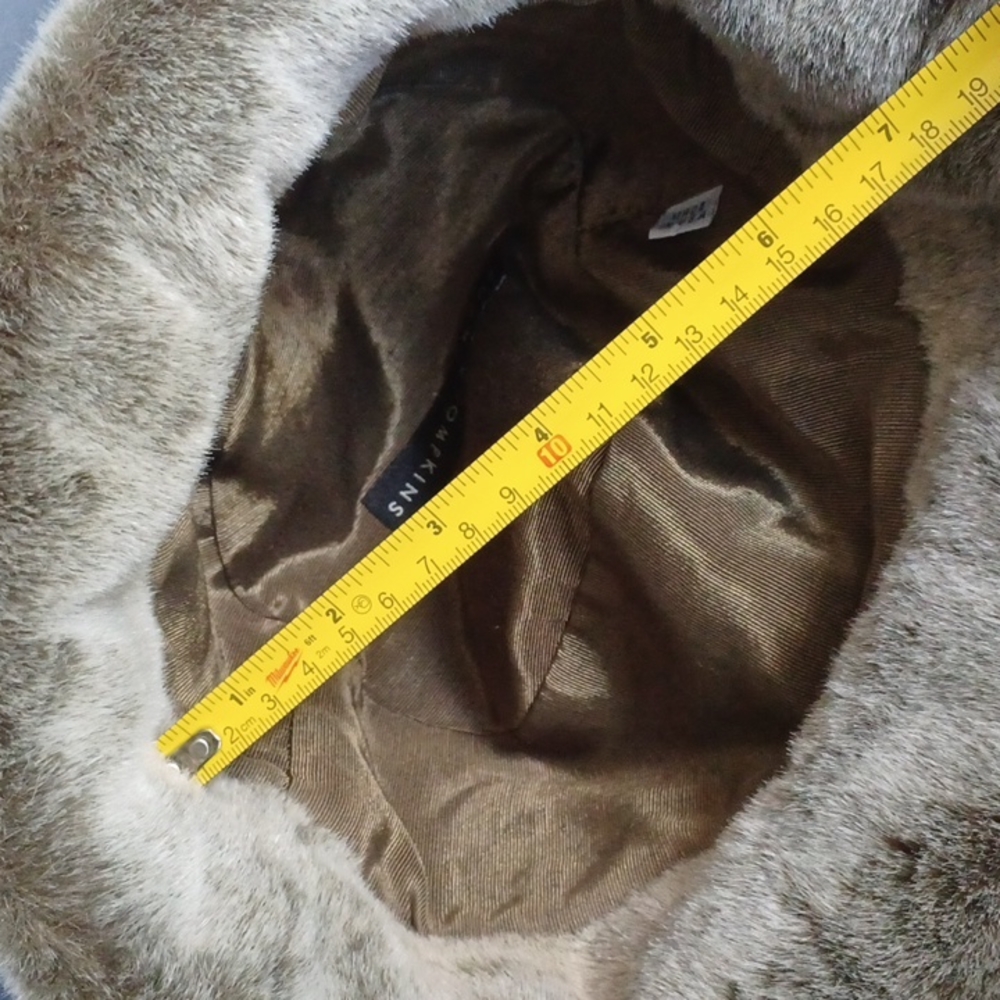 Hat - Picture 8 of 12